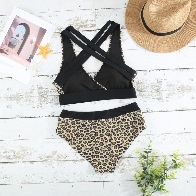 Leopar Desenli Çapraz Bantlı Bikini Seksi V Yaka Bölünmüş Mayo