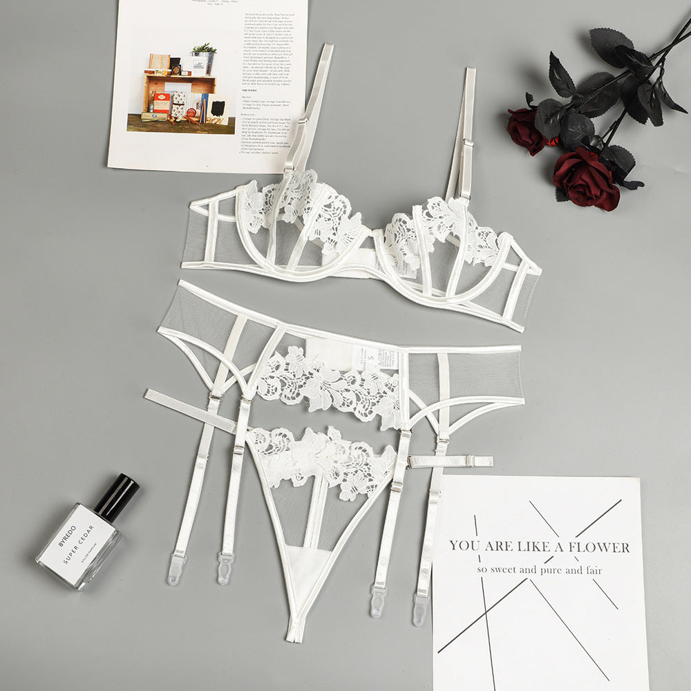 Tanga Çiçek Nakışlı Seksi İç Çamaşırı