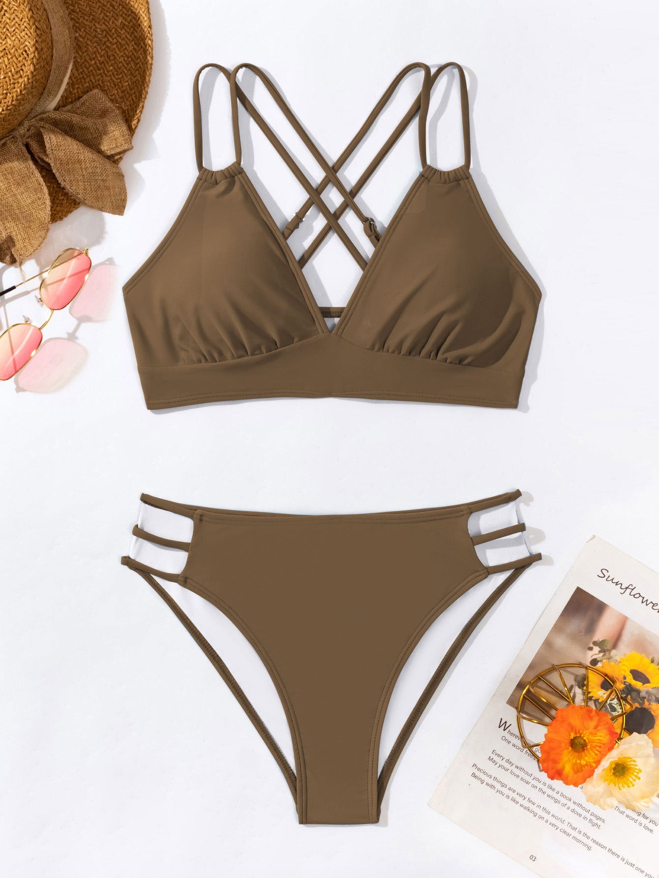 V yakalı askılı bikini bölünmüş mayo