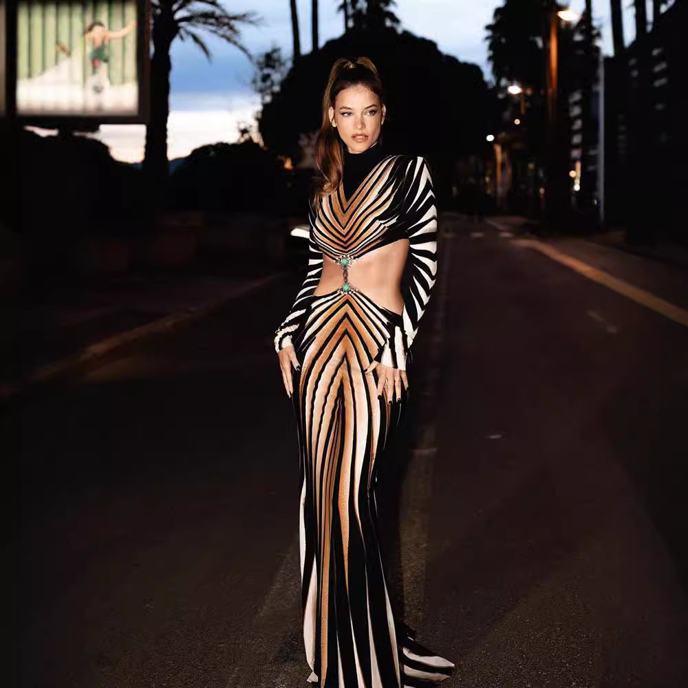 Half Turtleneck Printed Waistless Dress