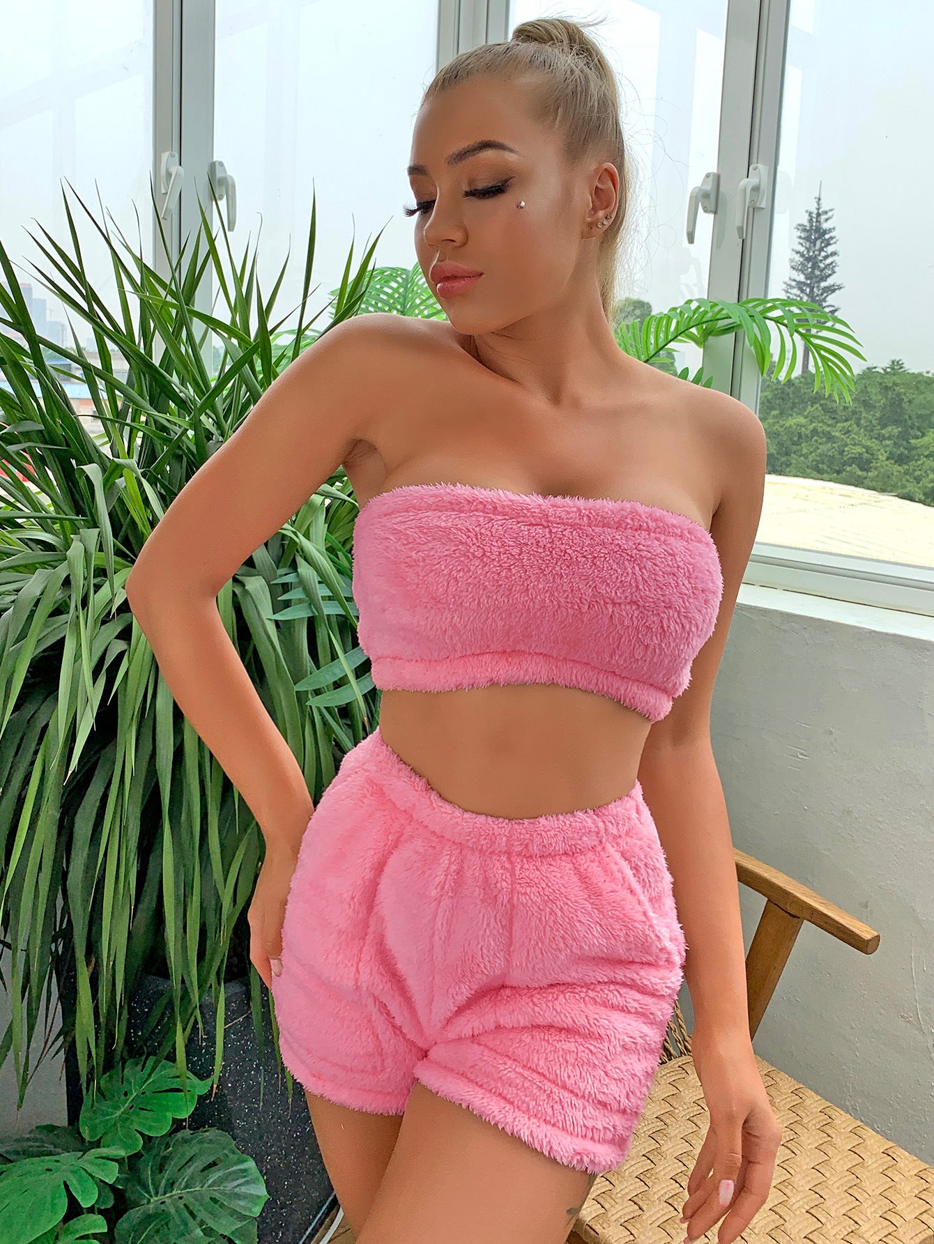 Women's Solid Color Slim Vest Shorts Two-piece Set