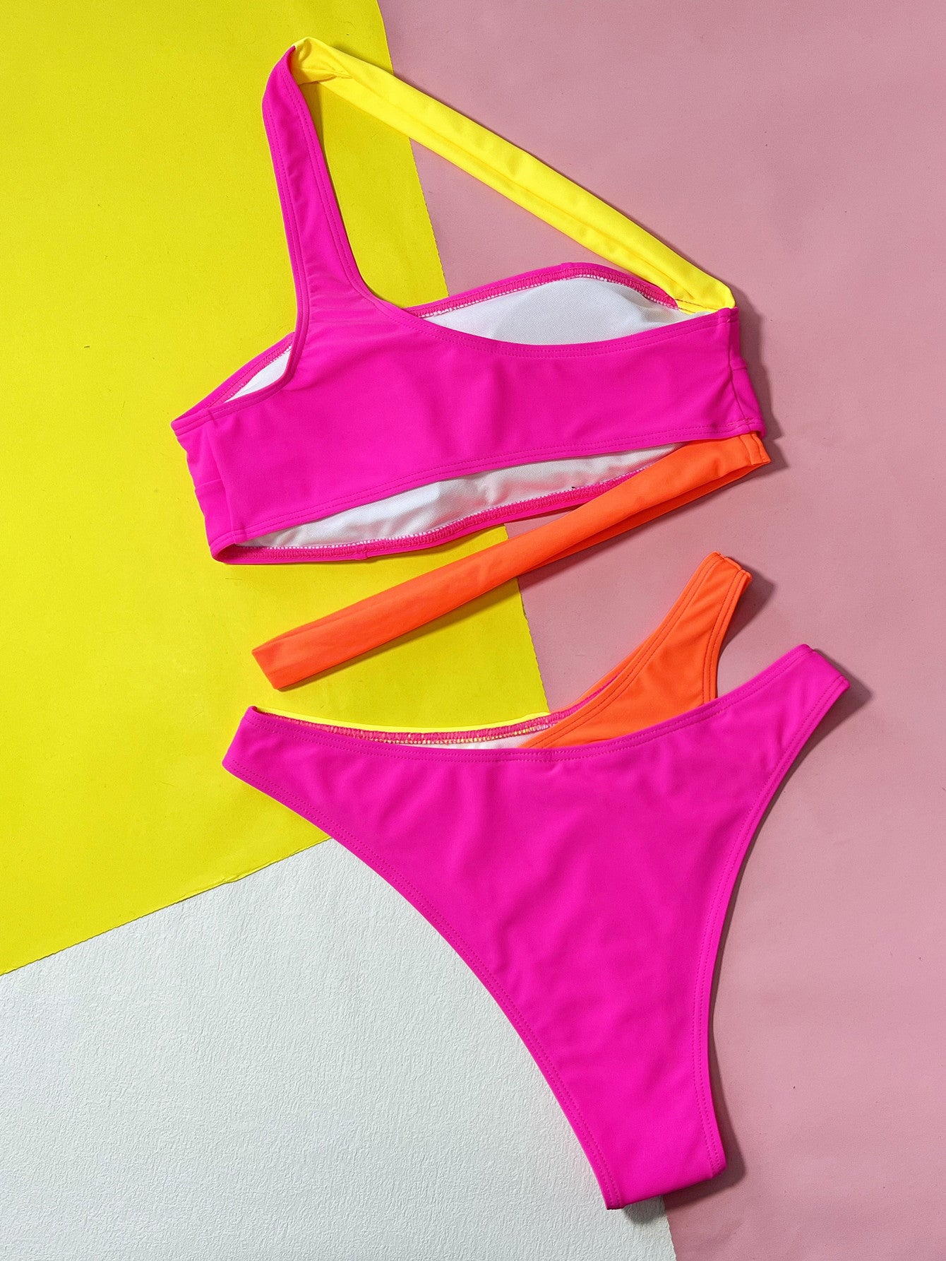 Contrast Color Bikini Swimsuit