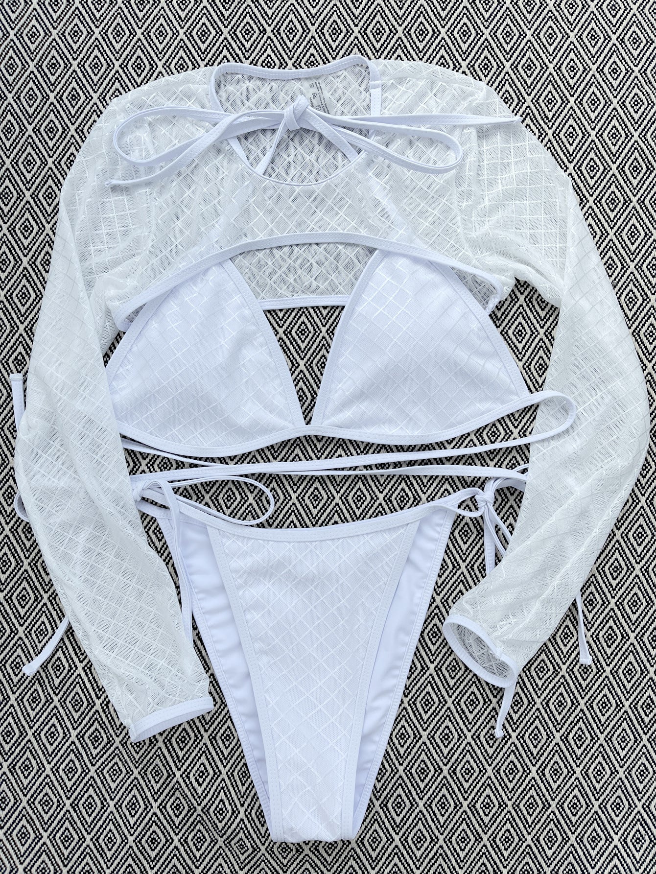 Lady Sexy Long Sleeve Sunscreen Mesh Swimsuit Bikini