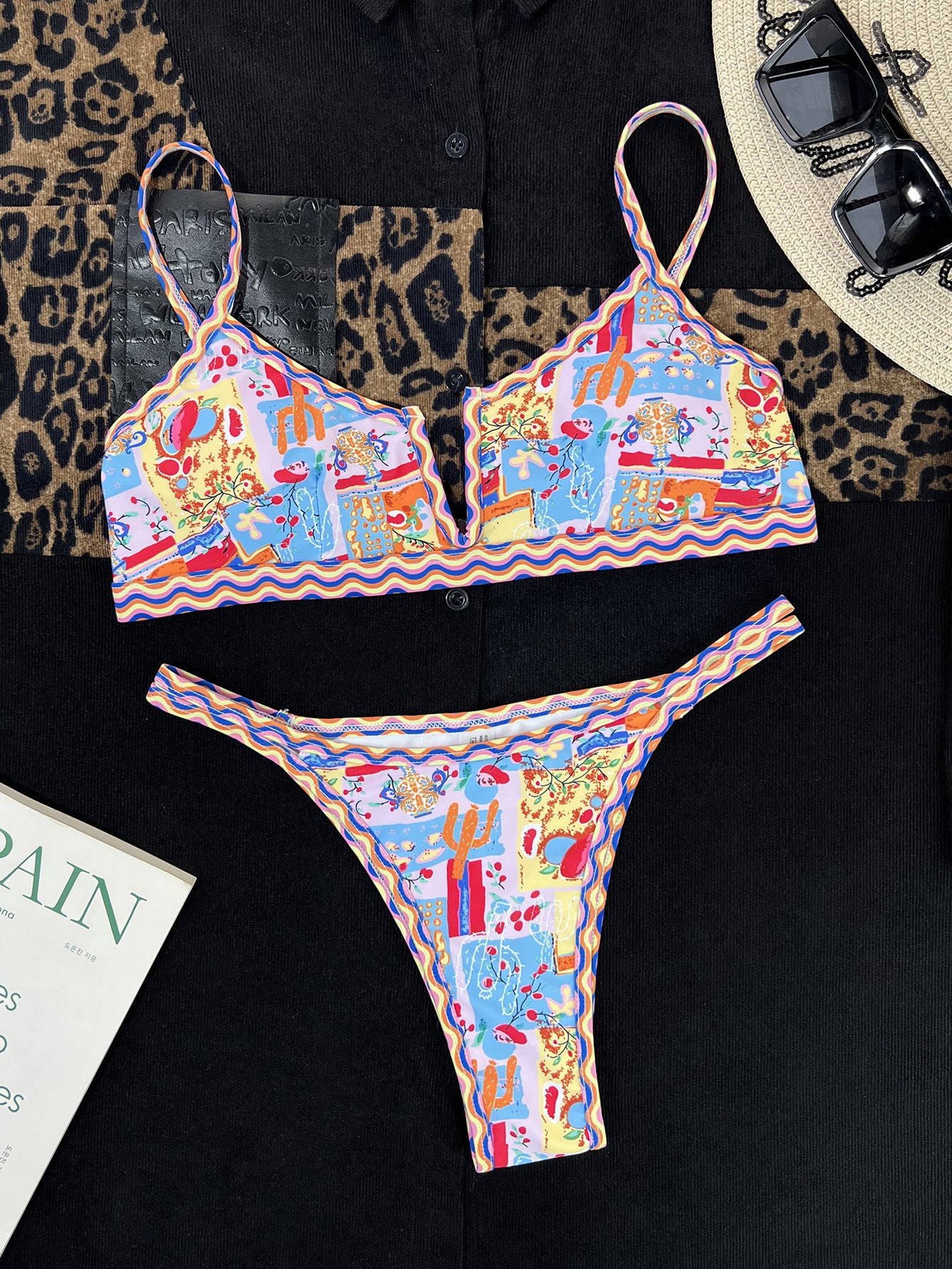 Kadın Etnik Baskılı V Yaka Renkli Bikini
