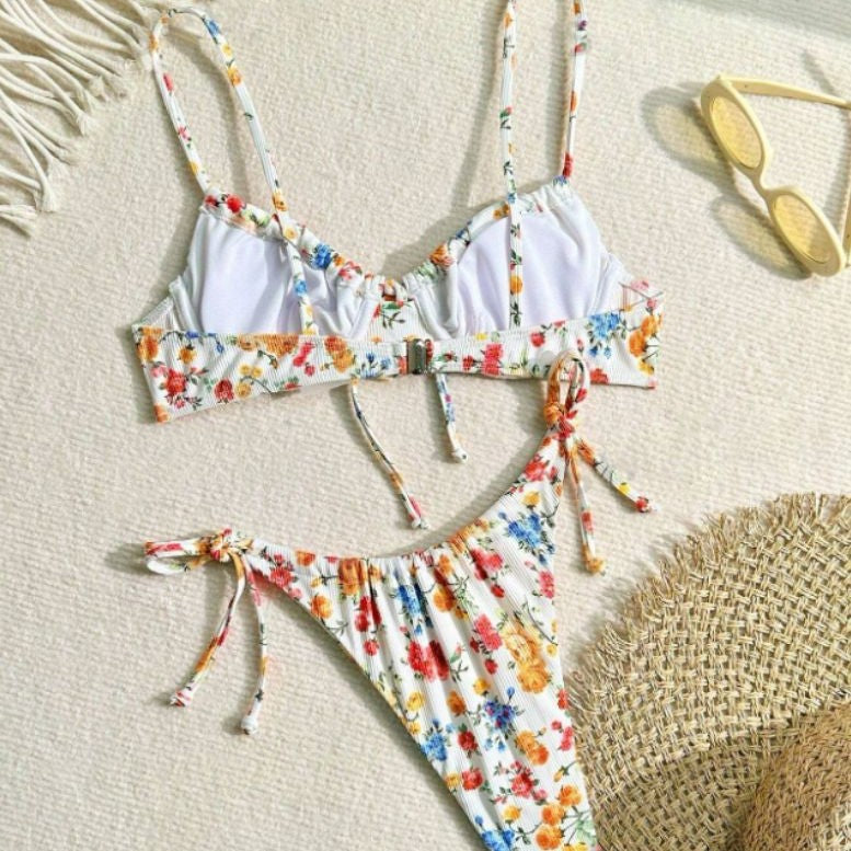 Women's Bikini Floral Split Two-piece Suit - Peek A Boo Undies