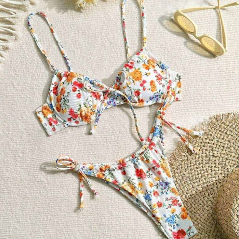 Women's Bikini Floral Split Two-piece Suit - Peek A Boo Undies