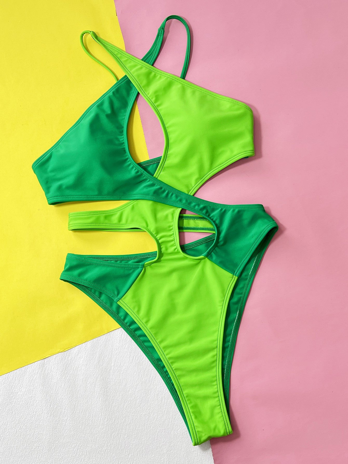 Women's Hollow Contrast Color One-piece Swimsuit